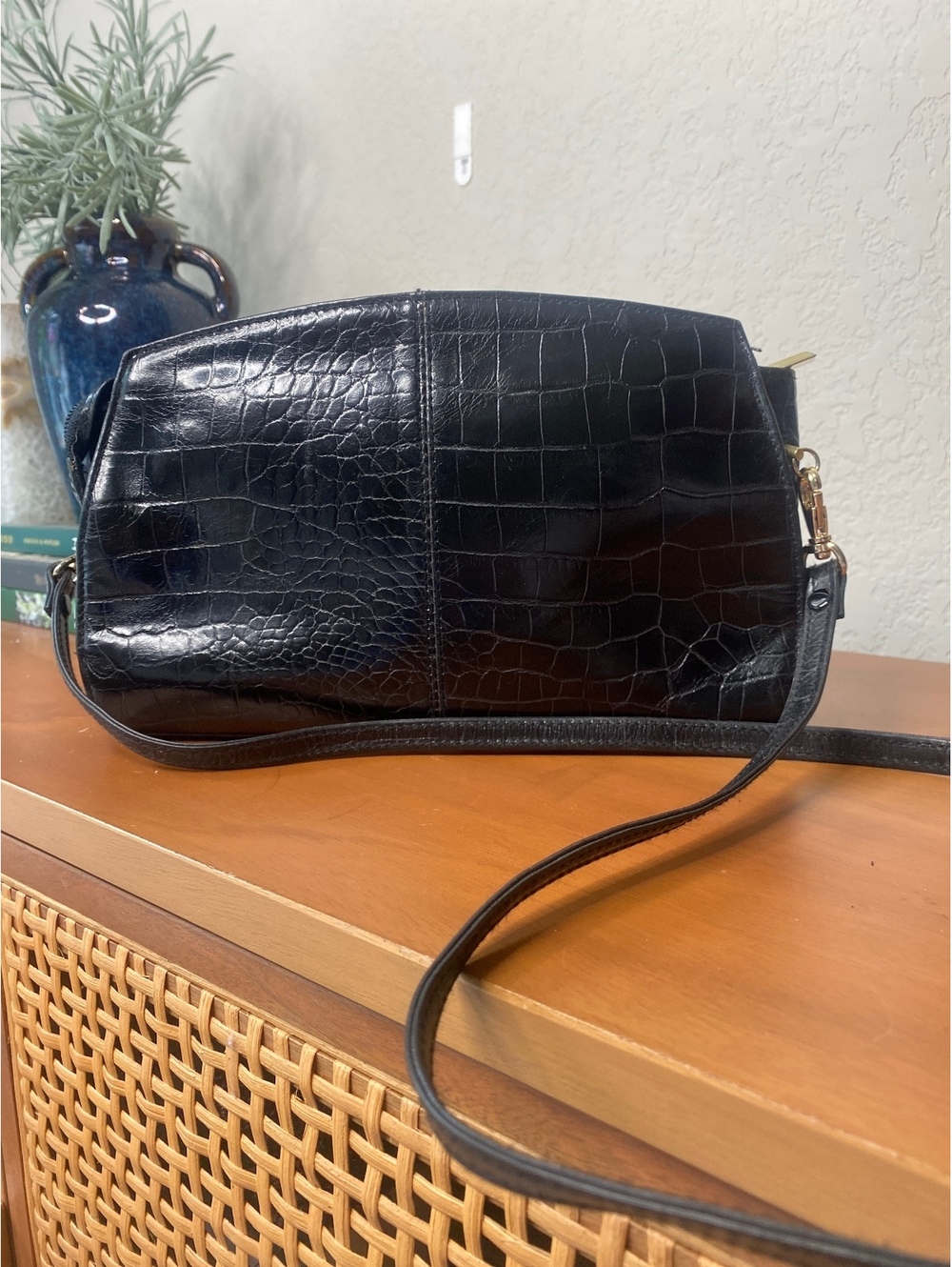 Vintage Liz Claiborne Leather Crossbody Purse